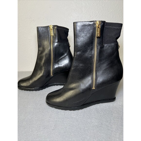 Michael Kors Leather Ankle Bootie Wedge Womens 6.5 Black Gold Accents - Picture 1 of 13